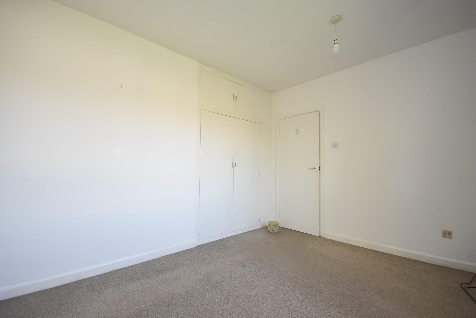 11 Longmeadow Drive, Dinas Powys, CF64 4TA